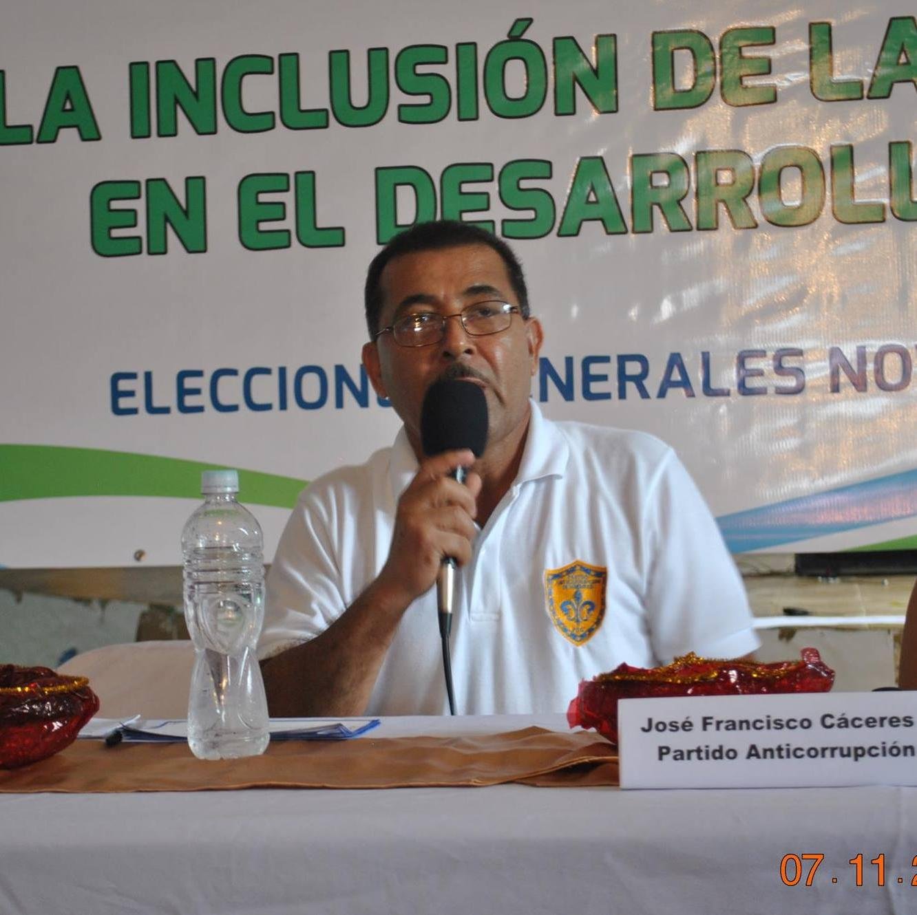 profpacoHn's profile picture. Profesor De Educación Media En La Enseñanza Del Ingles.