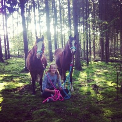 Black lady ~ happy ~ vrijheidsdressuur ~ 14 jaar ~ Netherlands ~ iphone 4 ~