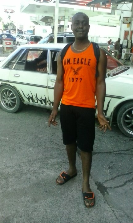 I'm single n looking to mingle