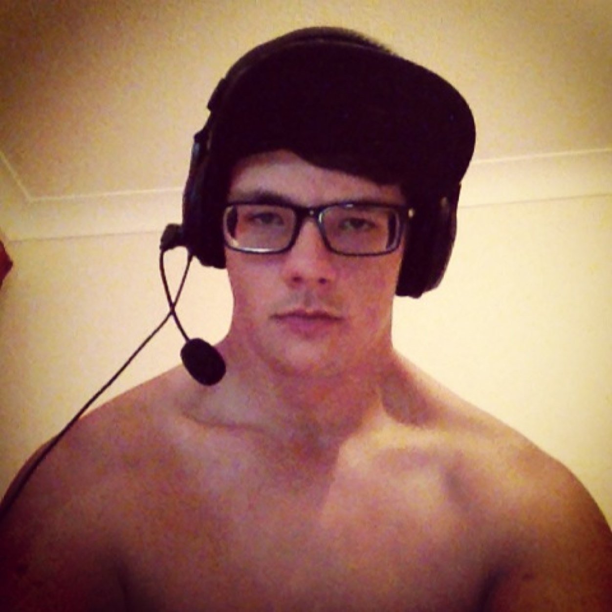 Gamer for life GT: UR A DOG TOY 

Gaming, Gym, music thats how i roll