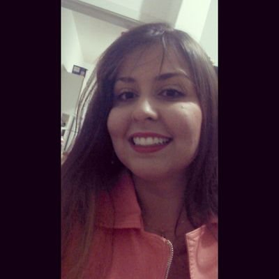 graduada em artes cênicas, 24, ariana, casada e mãe.