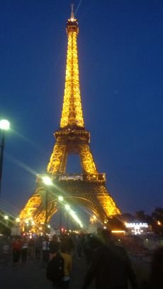 marwaguilar's profile picture. 