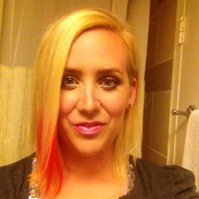 Stay at home Mama. Wifey. Runner. Baby lover. Sorta hippy. Hair stylist. Doula. Mormon. AND... A die hard Katy fan!