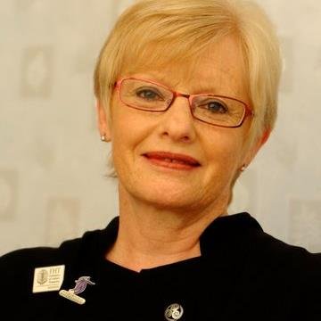 rosiepress's profile picture. Healing and Health through Reiki and Reflexology.