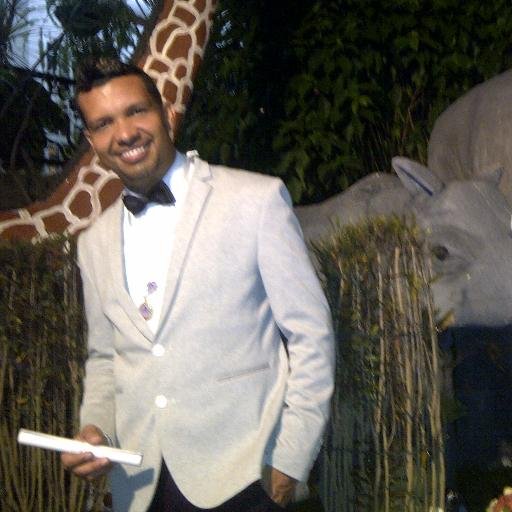 AlminJRamirezS's profile picture. Profesional, joven trabajador, divertido, y amante de las relaciones publicas.