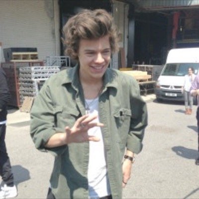 SavedStoranTbh's profile picture. free follow from @riptideharrry x ifb