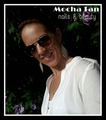Nailstylist and educator moeder van 2 zoons en 1 dochter en 2 bonusdochters, en een geweldige leuke lieve vriend Eddy xxx