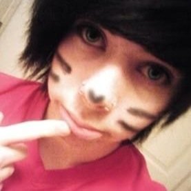 17-bisexual(more gay)-loves to be dominanted but not shy- i have a personality disorder
