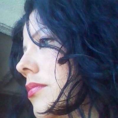 AdrianaMFandino's profile picture. 