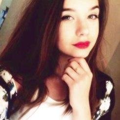 I'm in love with you and all these little things. {Ellie} 270914.