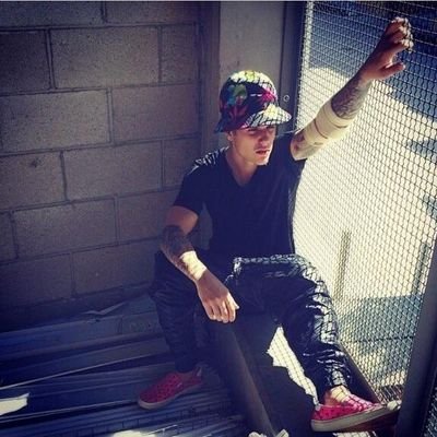 CaddonF's profile picture. Far over we OS