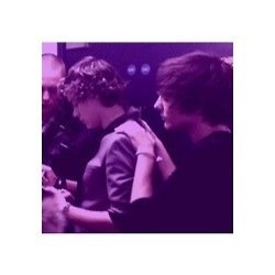 heres a free follow // follow me on my main account @officialxlarry ❤️❤️