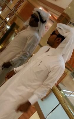 لا يهمني ما يظنه بي من حولي ولست مطالبه ب تصحيح كل ما يظنون .. وٱحٺرٱٱم ٱلكُل . . ليسَ ضعف مني ! لگن هُنآگ من ٺعبَ في ٺربيٺيَ