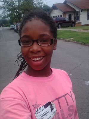 LareunaW's profile picture. hi