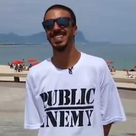 FC Dedicado ao @ranymoney  Since: 27/10/11  
Dona: @ThataFarias_ 
Make money rany money make money rany...