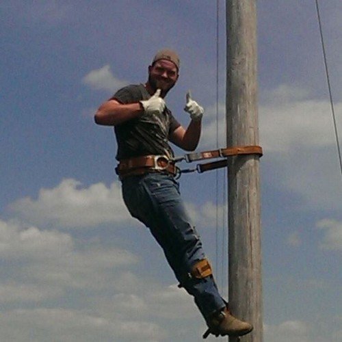 tslim92's profile picture. 