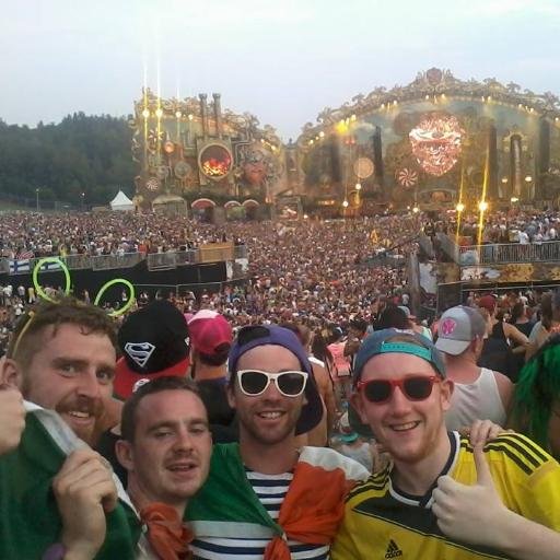 p_cat01's profile picture. Like a donkey fucking a hippopotamus, it's party time!