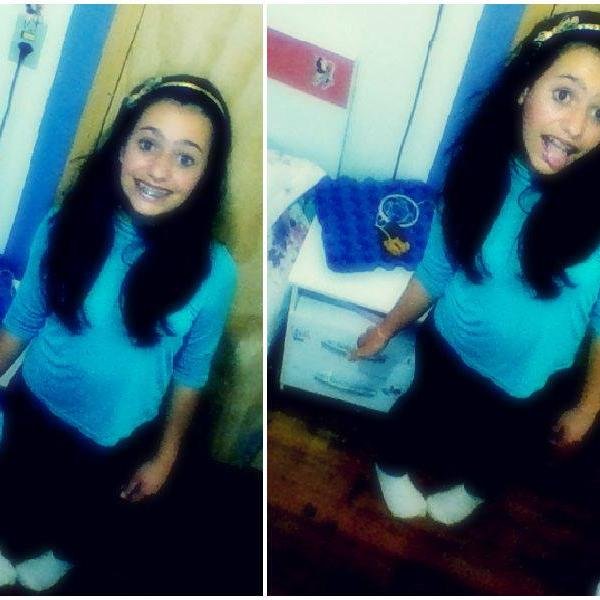 Eu sou meninα e mulher, eu sei muito bem o que quero .
' Eu sorrio bonito e deixo os outros querendo sαber o segredo que me fαz feliz; XD ♥♥ ♥♥