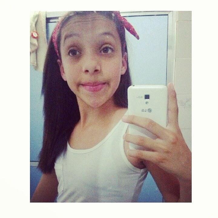 Você vai descobrir mais cedo ou mais tarde que o tempo pra ser feliz é curto, e cada instante que vai embora não volta mais.