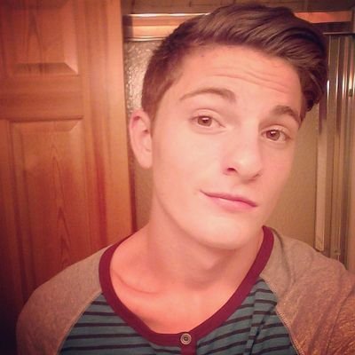 Hai c:
I'm just a normal sad shit teenager.