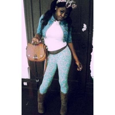 Im a cancer♋ I can sing I love too have fun I'm a great person, Follow me I'll follow back