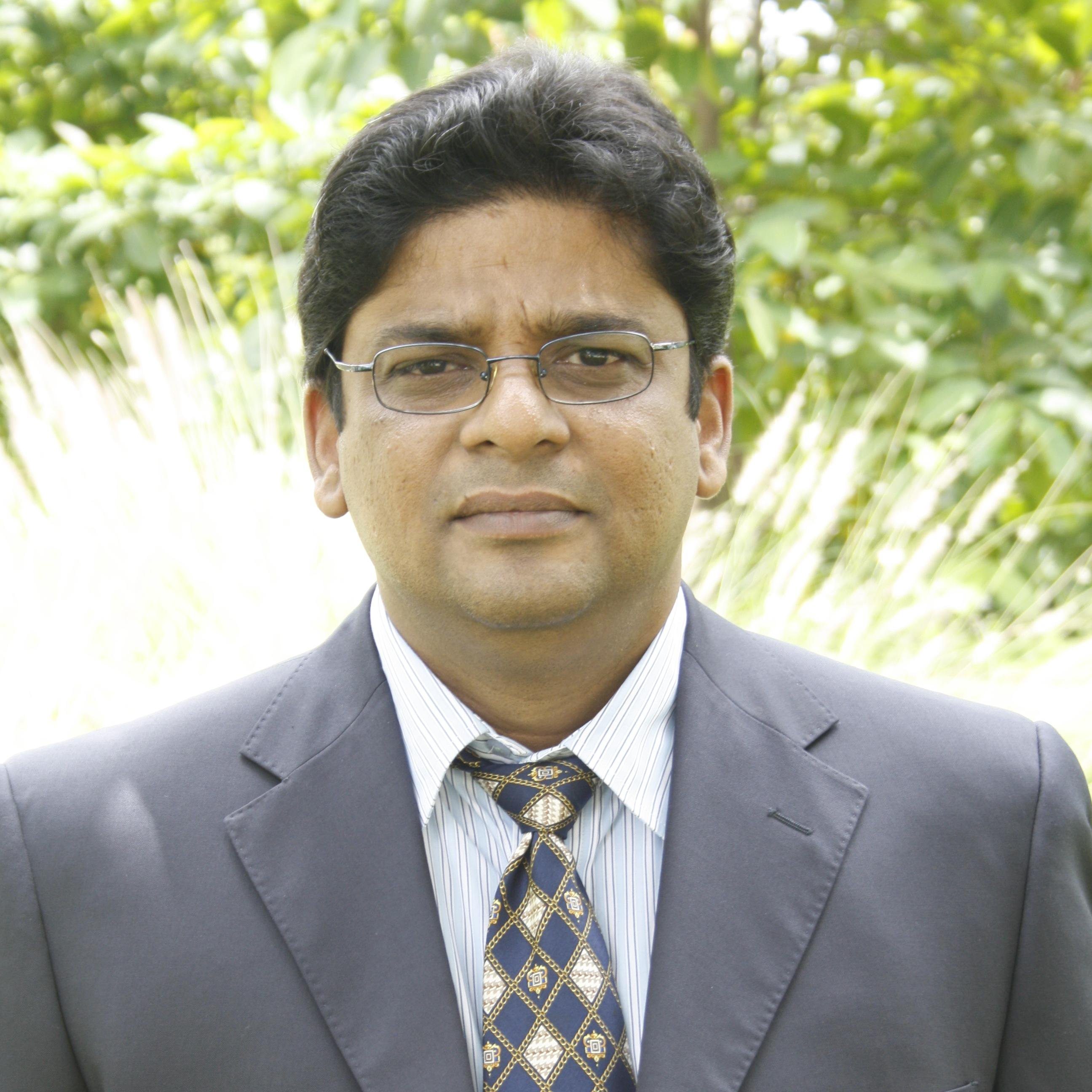 Founding Partner at @neev_systems focusing on Cloud and Digital. Global business transformation through #Digital #ArtificialIntelligence. Sports lover