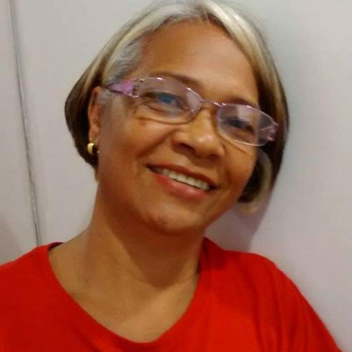 Rita Valverde líder do  Grupo Tupper Ativas, em Cariacica ES. Cadastramentos e Revendas de produtos Tupperware.
Celular (27) 99945-2352 (WhatsApp)