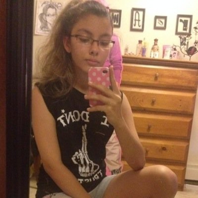 gf of luke hemmings !