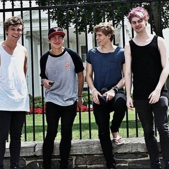 updates for the real 5sos fam of MD and also to help you guys become friends. (also DC updates)