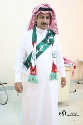 احذر من اللي ليا احتاجك يعدّك صديق*و ليا قضى منك مصلحته ، #بظهرك طعنك .. تدري متى تعتبر حبل الصداقة وثيق؟؟*إليا حكى الناس فيك و #ذاد صاحبك عنك  #خالد_علي