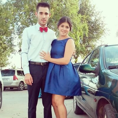 • Lo difícil se consigue, lo imposible se intenta •
