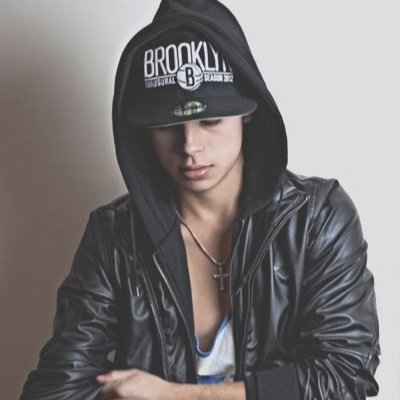 SuckinYourDick's profile picture. What did you expect ?. || gay tho.