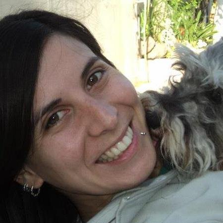 FlorFoga's profile picture. Estudiante, trabajadora, apasionada por el fútbol. Hija, hermana y tía.