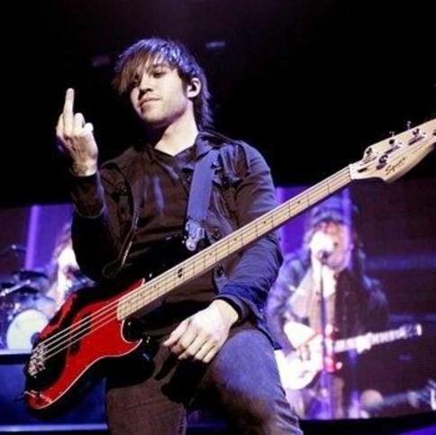 2007PeteMakesMe's profile picture. 2007 Pete Wentz makes us wonder so much..