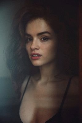 Galesa. Un poco infantil, sí. Un carácter insoportable, eso también. #+18 #sexrol(buen roleo) {bi}