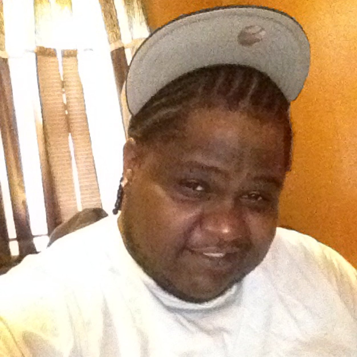 KingBugsyEsc's profile picture. #TeamCancer ♋#TeamDark #TFB #Certified #GNation...#FukUrFeelins #TeamChaosUsa #TeamEbk #Boss http://t.co/JFOZdaRT