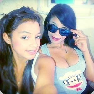 17 años, Venezolana, oriental, y futura Comunicadora Social.