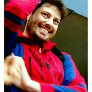 Existe um lugar onde ninguém pode tirar você de mim, esse lugar  chama pensamento, e nele você me pertence. Te amo, @DaniloGentili