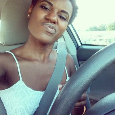 creolpatra_'s profile picture. average.