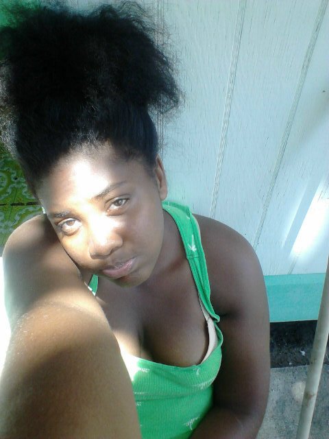 I'm funny,out goin,cute,smart,an all crazy things