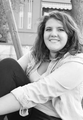i'm a directioner proud of being. just pio pio