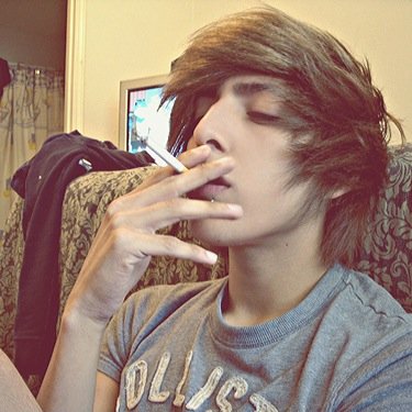 Skateboarding. Music. Let's smoke the night away. In the sky, youre the only shining star I see. Cuddles. I fucking like cuddles.