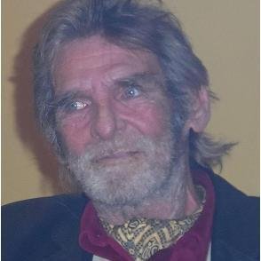 Perfectionist, rebel, reveler, explorer, fancier, maker hunter author detective mentor inventor. Brit Innov Award, Blue Peter Bdg, FRSA nxt: clean 'BLUE E' LPD