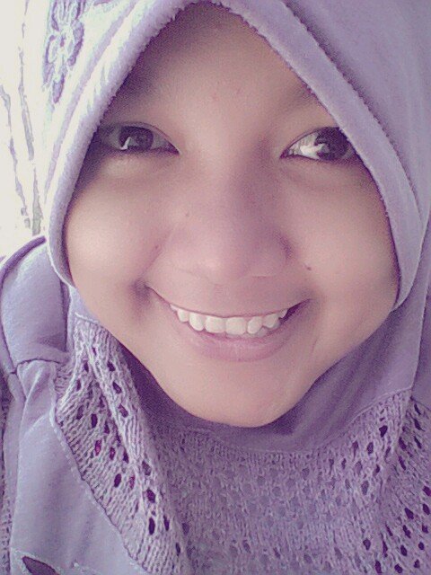 ♥ Mama, U are d Queen of my Heart ♥ || Filologi UNDIP'11 || Redaksi @LpmHayamwuruk ||  || ♥ @manutd_fc || I was Born to Tell U I ♥ U