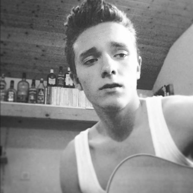 I'm a 19 y.o. singer and musician. I Play the guitar and piano since many years now. Check out my Sound and dont Forget to follow me if You like what You hear!