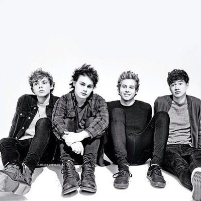Defending @5sos and family since 3rd of july 2014 ∆Hannah&Amy&Amy&Yohana&Kate&Jess&Kaylah∆