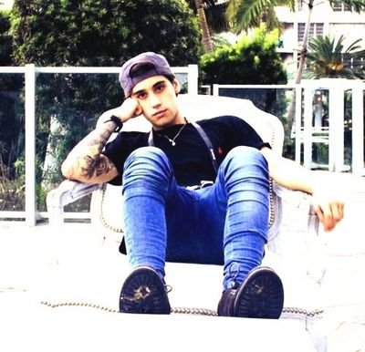 theyre everything to me(@janoskians)                         JAI DOMENIC BROOKS