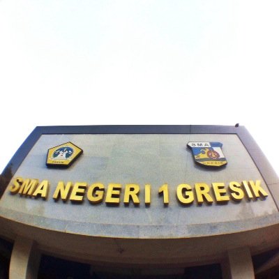 unOfficial twitter account of SMA Negeri 1 Gresik. Jangan terlalu serius bacanya :) Punya info? mention yuk!