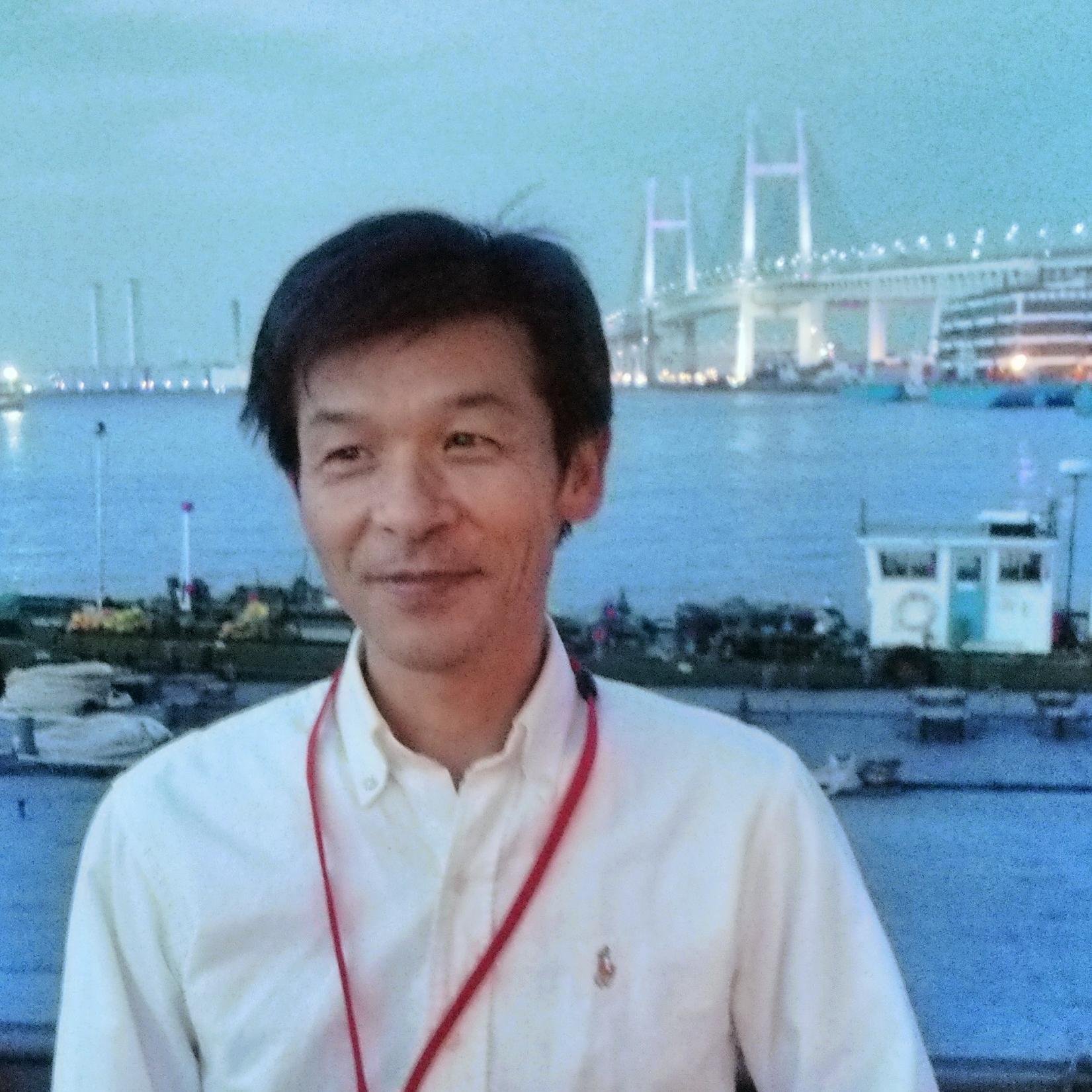 大原義昭社長が倒れる少し前に仕事を手伝う話をしておりました、倒られてから仕事を引き継ぐようになりますが約１年後立ち退きを余儀なくされ、緊急避難的に旭ロフトに移りました。セイルメーカーをする機会は、3度目の正直？で1度目は高校在学中、ニノミヤセールに内定。2度目は甲斐セールでアルバイトをしていた頃で3度目となります