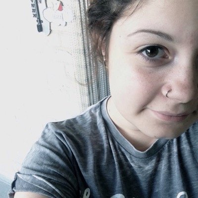 i love ashtons butt and nose but mostly butt || @squidgysayshi is my bar ❁